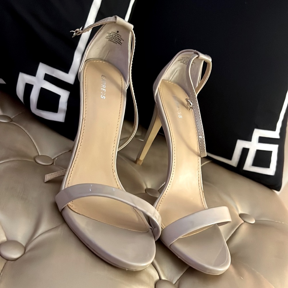 Nude Express Heels
